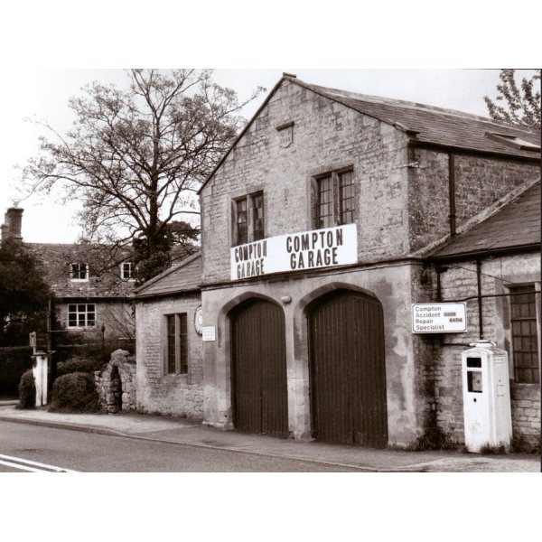 Compton Garage - Image 3